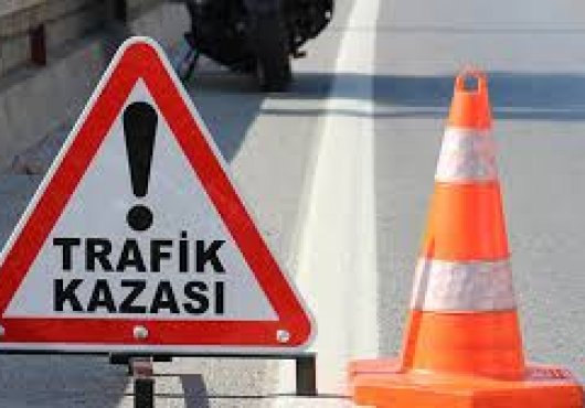 TIR'IN ALTINA GİRDİ