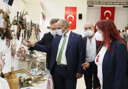 KÖRFEZ HALK EĞİTİM'DEN ANLAMLI SERGİ