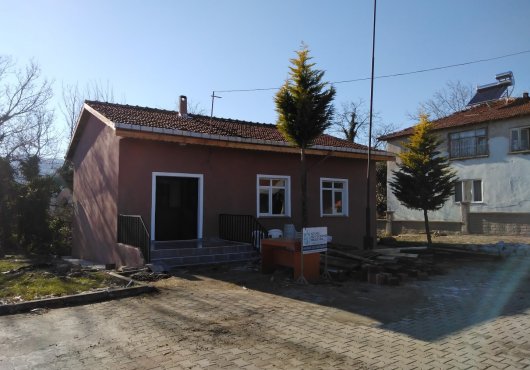 MUHTARLIK BİNASI EL BİRLİĞİYLE YAPILDI