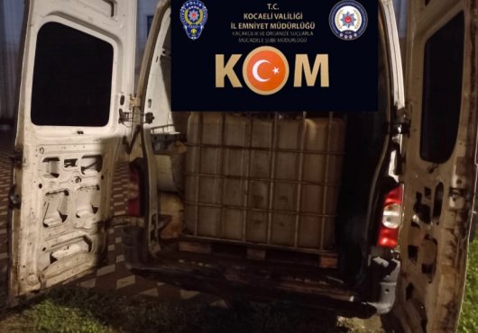  Panelvan minibüsten, 3 ton kaçak akaryakıt çıktı!