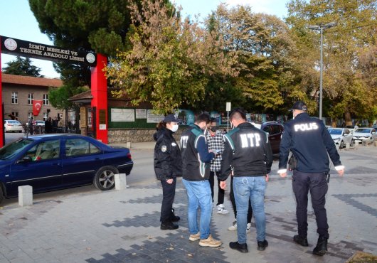 UYGULAMALARDA YAKALANIYORLAR!