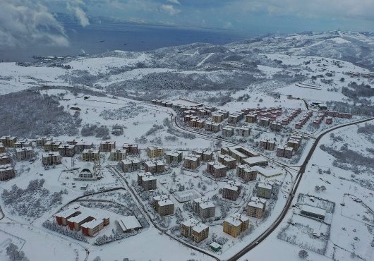 KİMİ TRAŞ YAPTI, KİMİ BEŞİ BİR YERDE TAKTI