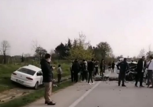 İzmit- Kandıra yolunda kaza  2 ölü 1 yaralı
