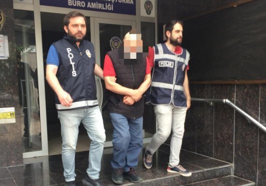 4 yıl 2 ay hapisle aranıyorlardı!  Başiskele’de yakalandılar