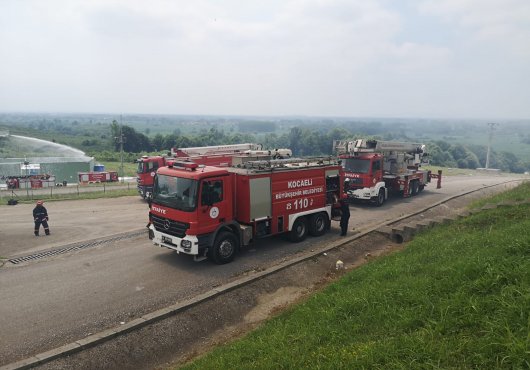 BÜYÜKŞEHİR KOMŞUNUN YARDIMINA KONUŞTU