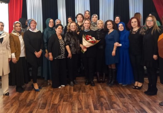 Çay etkinliğinde doyasıya eğlendiler