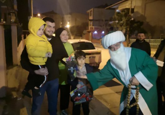NASREDDİN HOCA VE EKİBİ, ÇOCUKLARIN YÜZÜNÜ GÜLDÜRDÜ