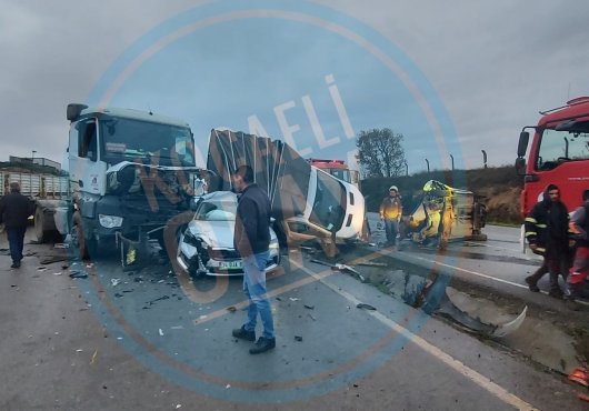GEBZE'DE ZİNCİRLEME KAZA