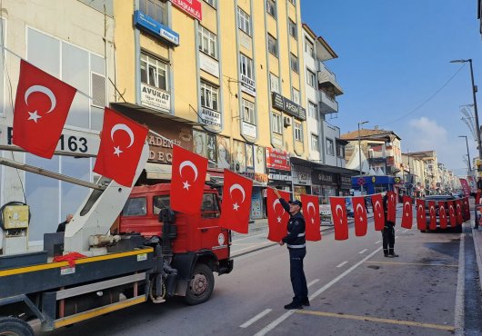 Körfez; kırmızı-beyaza büründü…