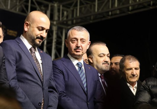 Büyükakın’a görkemli karşılama: Yeni yüzyıla uygun şehirler inşa edeceğiz
