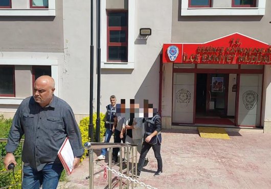 Akü hırsızları yakalandı!