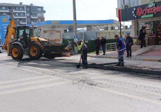 KÖRFEZ'DE YOL İYİLİŞTİRME  ÇALIŞMALARI SÜRÜYOR