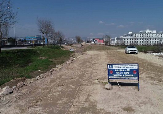 YENİ EMNİYET BİNASININ OTOPARK VE YOLLARINI BÜYÜKŞEHİR YAPIYOR