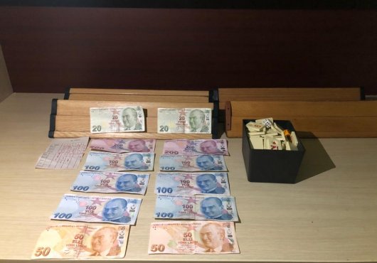  Kumar oynarken suçüstü yakalandılar!