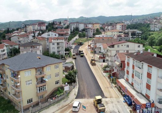 ANAFARTALAR CADDESİ ASFALTLANDI