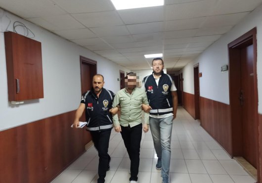 Tam 27 yıl 4 ay hapis cezası ile aranıyordu!