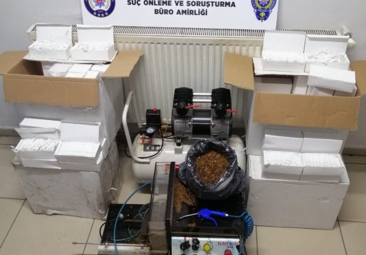 Ev değil sigara imalathanesi!
