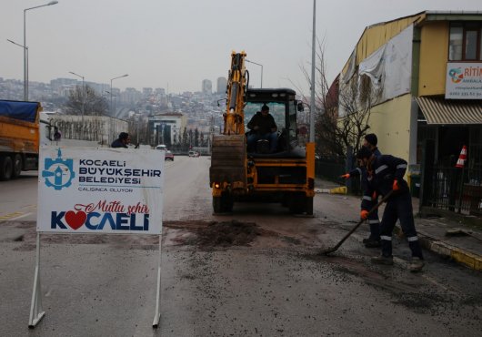 KARIN BOZDUĞU YOLLARA HIZLI MÜDAHELE