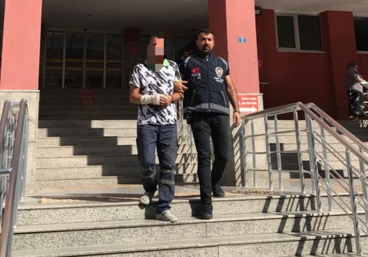Eşine saldıran öfkeli koca tutuklandı!