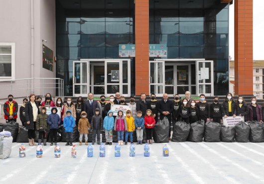 BİR OKUL, 1500 ÖĞRENCİ, 1700 PET ŞİŞE, 200 KG ATIK…