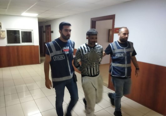 Polis ekipleri, hırsızı suçüstü yakaladı!