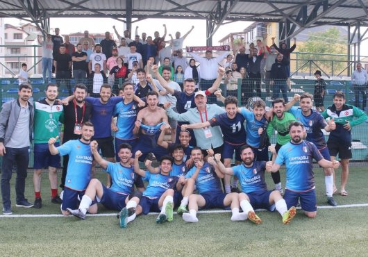Başkan Hürriyet, şampiyonlarla yemekte buluşuyor