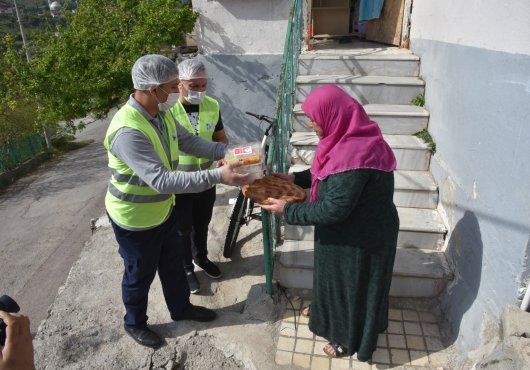 KARDEŞ ELLER İLE İFTAR SOFRASINA BEREKET GELECEK