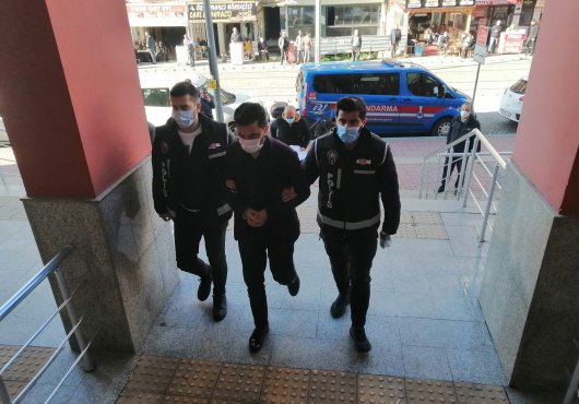 ARANAN  ŞAHIS RUTİN UYGULAMADA YAKALANDI