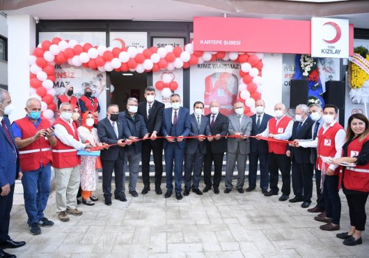 KARTEPE’DE KIZILAY ŞUBESİ AÇILDI