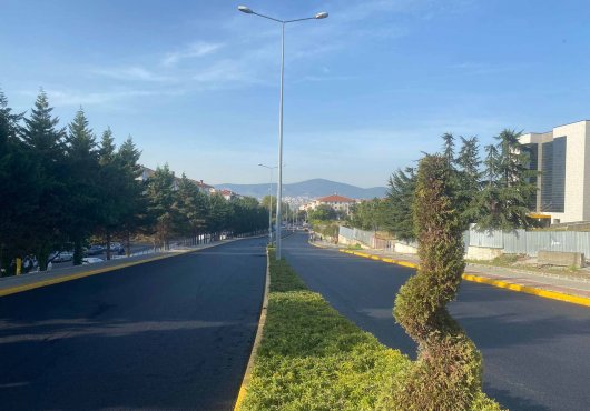 Yüzbaşılar Kavşağı yan yollarda asfalt tamam