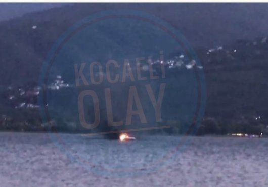 SAPANCA AÇIKLARINDA TEKNE YANDI
