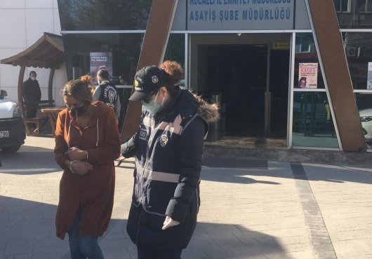 EVE GİRİP 200 BİN LİRALIK ALTIN ÇALMIŞLARDI