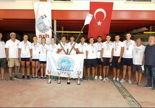 NUH ÇİMENTO KÜREK TAKIMI TÜRKİYE ŞAMPİYONU OLDU