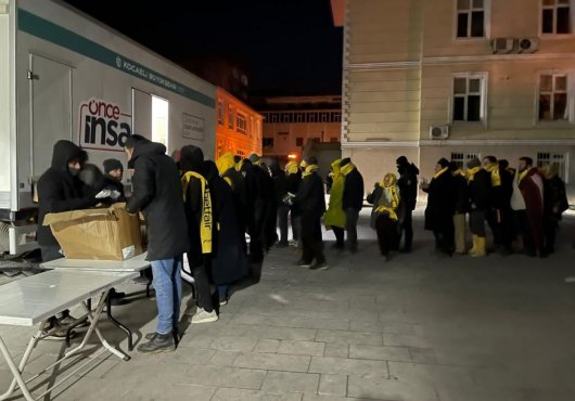  Antikkapı’dan deprem bölgesinde sıcak yemek ve çorba