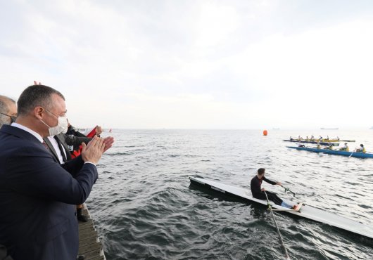 SURVİVOR OGEDAY, DUYGUSAL TEKNE HİKAYESİNİ ANLATTI
