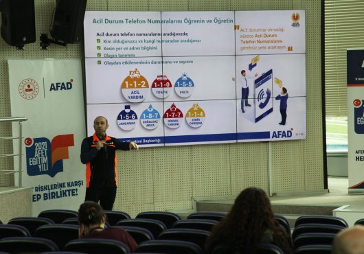 AFAD 12 İLÇE KAYMAKAMLIĞINA  AFET EĞİTİMİ VERDİ