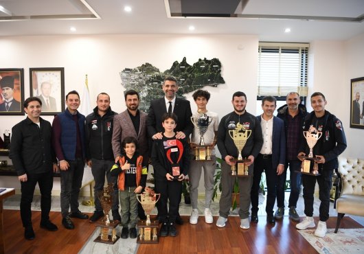 BAŞKAN KOCAMAN MOTOSİKLET KULÜBÜNÜ KABUL ETTİ