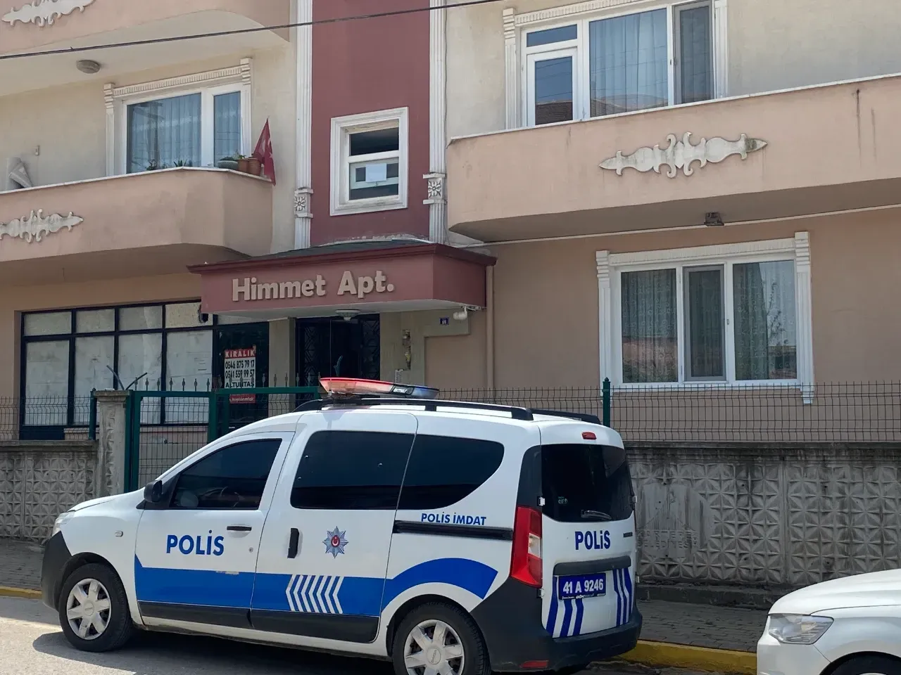 18 yaşındaki yatalak kız evde ölü bulundu
