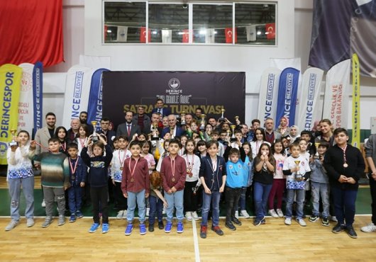 Derince’de Satranç Şöleni