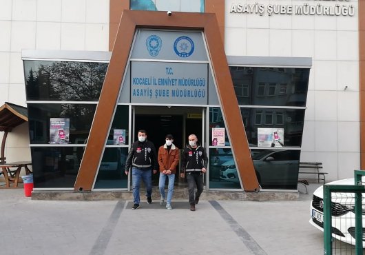 MOTOSİKLET İLE KAÇAN ZANLI YAKALANDI