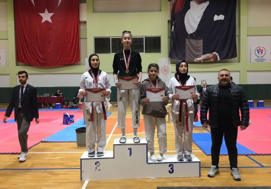 KÖRFEZLİ GENÇLERİN BÜYÜK BAŞARISI
