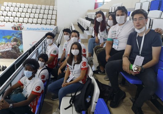 BÜYÜKŞEHIR'İN DESTEKLEDİĞI ÖĞRENCİLER TEKNOFEST'TE