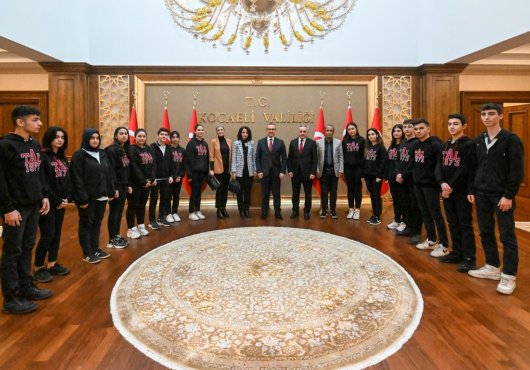 ÖNEM Öğrencilerinden Vali Yavuz’a “Misafirim Ol” Ziyareti