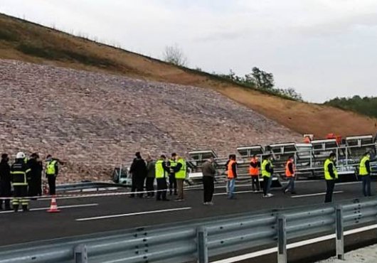 KONSOLOS ARACI KAZA YAPTI 4  KİŞİ HAYATINI KAYBETTİ