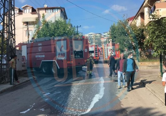 ÇATI YANGINI KORKUTTU