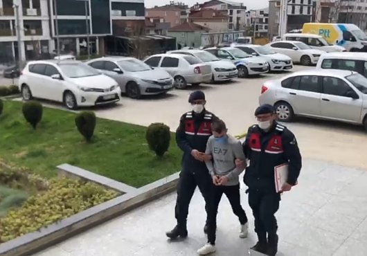 SAHTE PARALAR İLE YAKALANDI ADLİ KONTROLLE SERBEST KALDI